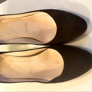 Authentic Louboutin brown suede wedge size 38
